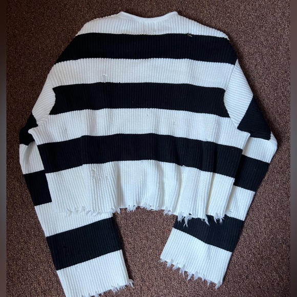 Princess Polly White/Black Sweatshirt - Picture 3 of 3